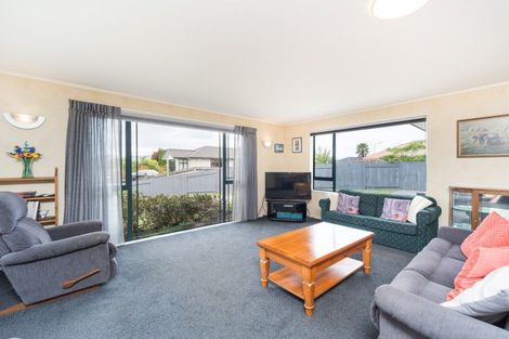 Photo of property in 69 Meridian Grove, Kelvin Grove, Palmerston North, 4414