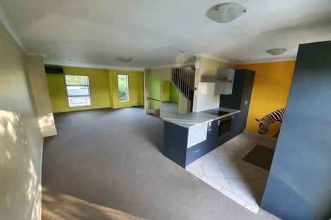 Photo of property in 36 Verdale Circle, Glen Eden, Auckland, 0602