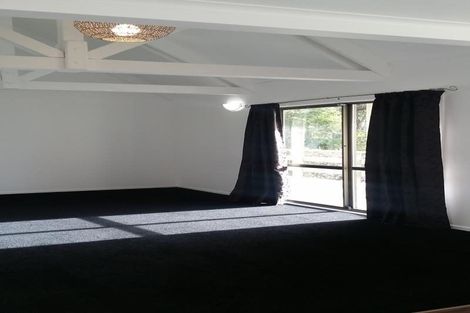 Photo of property in 9 Ridd Crescent, Karori, Wellington, 6012