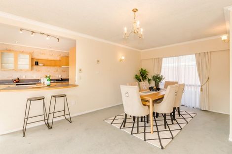 Photo of property in 31 Rewarewa Crescent, Waikanae, 5036