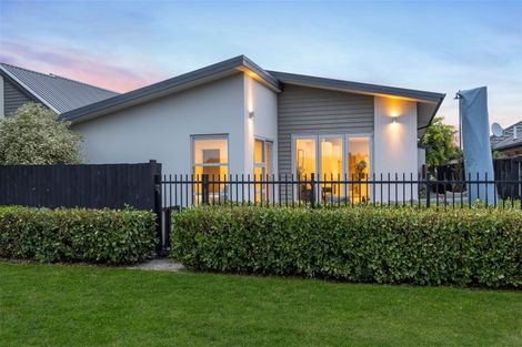 Photo of property in 27 Famille Close, Yaldhurst, Christchurch, 8042