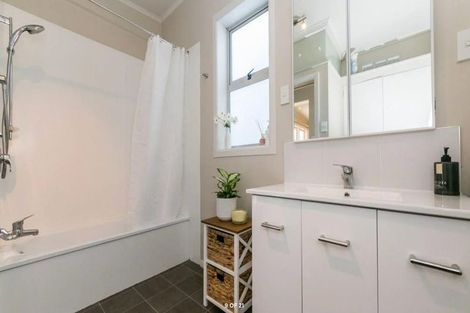 Photo of property in 53 Georges Drive, Napier South, Napier, 4110