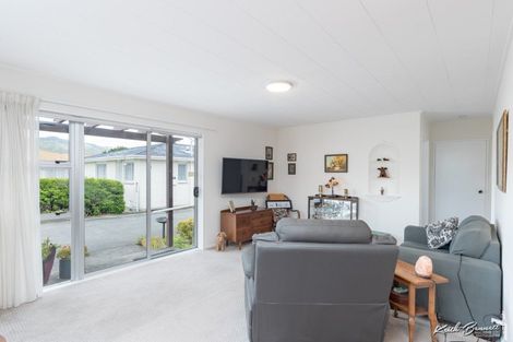 Photo of property in 22f2- Liverpool Street, Trentham, Upper Hutt, 5018