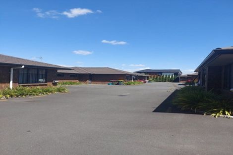 Photo of property in 108u3 Old Farm Road, Hamilton East, Hamilton, 3216
