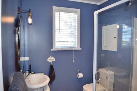 Photo of property in 60 Sarah Street, Waikawa Beach, Manakau, 5573