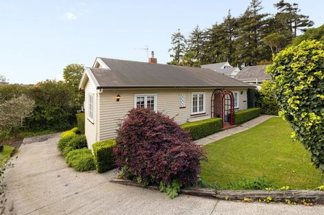 Photo of property in 23 Ruakiwi Road, Hamilton Lake, Hamilton, 3204