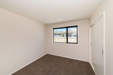 Photo of property in 2/68a Hedges Street, Sanson, 4817