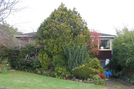 Photo of property in 56 Taipari Road, Te Atatu Peninsula, Auckland, 0610