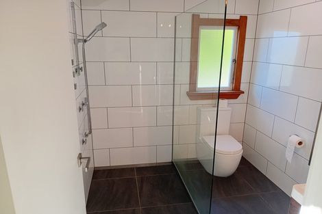 Photo of property in 122 Milton Road, Bluff Hill, Napier, 4110