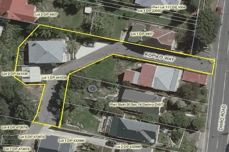 Photo of property in 2 Kopiko Way, Brooklyn, Wellington, 6021