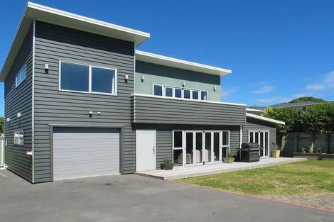 Photo of property in 76a Te Pene Avenue, Titahi Bay, Porirua, 5022