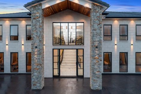 Photo of property in 83 Griggs Road, East Tamaki Heights, Auckland, 2016