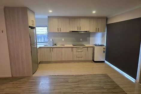 Photo of property in 2/198 Archers Road, Glenfield, Auckland, 0629