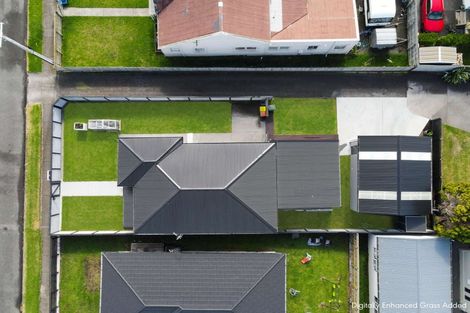 Photo of property in 42 Collins Street, Hawera, 4610