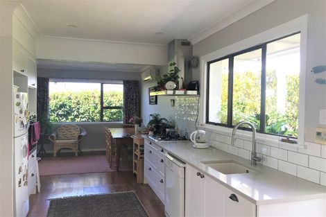 Photo of property in 6 Miro Road, Mangere Bridge, Auckland, 2022