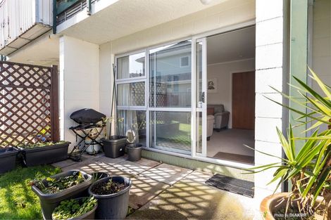 Photo of property in 10/154f Onepu Road, Lyall Bay, Wellington, 6022