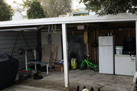 Photo of property in 1/27 Huka Road, Birkenhead, Auckland, 0626