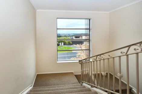 Photo of property in 36 Leburn Crescent, Flat Bush, Auckland, 2016