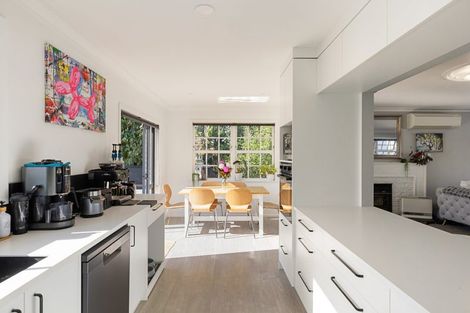 Photo of property in 166 Sandwich Road, St Andrews, Hamilton, 3200