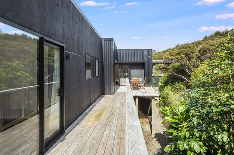 Photo of property in 120 Navigation Drive, Whitby, Porirua, 5024