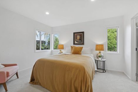 Photo of property in 2/4 Richards Avenue, Forrest Hill, Auckland, 0620