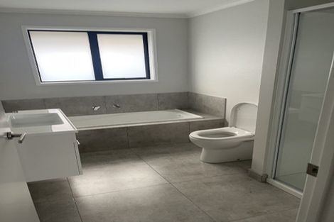 Photo of property in 22 Walter Lawry Road, Paerata, Pukekohe, 2124