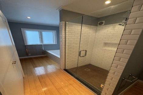 Photo of property in 29 Maida Vale Road, Roseneath, Wellington, 6011