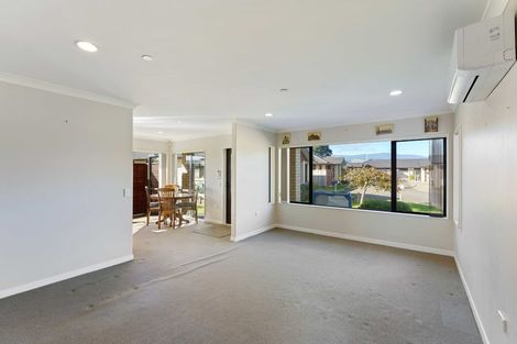 Photo of property in 6 Ian Peter Way, Otaki, 5512