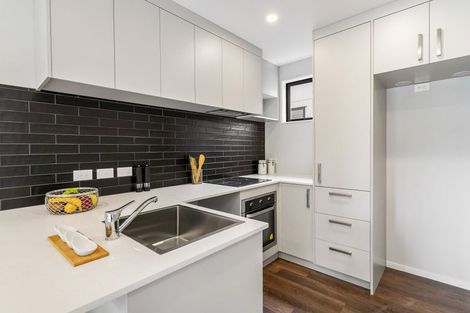 Photo of property in 36 Tokai Place, Glen Eden, 0602