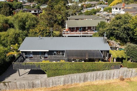 Photo of property in 61a Fairmount Road, Titirangi, Auckland, 0604