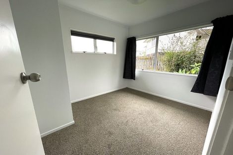 Photo of property in 29 Arlette Place, Massey, Auckland, 0614