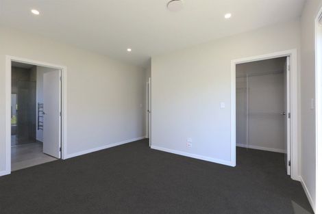 Photo of property in 5 Cassin Place, Taradale, 4112