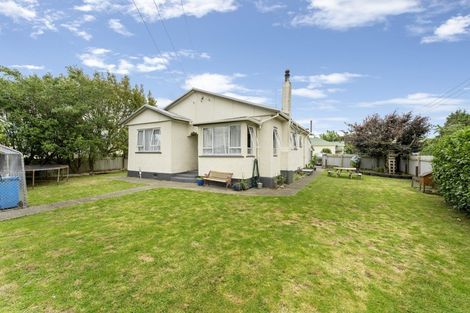 Photo of property in 2 Standish Street, Inglewood, 4330