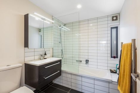 Photo of property in 12/7u Handyside Street, Tawa, Wellington, 5028