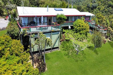 Photo of property in 8328 State Highway 35, Whanarua Bay, Te Kaha, 3199