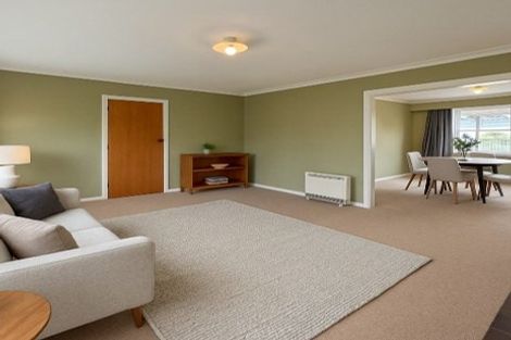 Photo of property in 4 Alton Place, Hokowhitu, Palmerston North, 4410