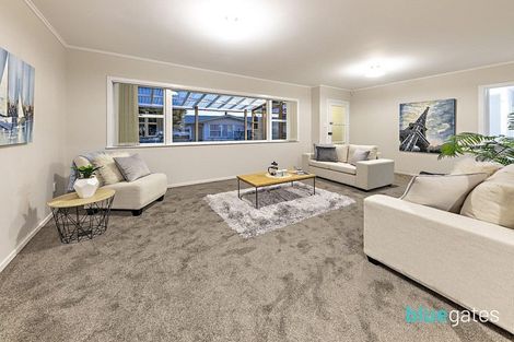 Photo of property in 12 Hywell Place, Manurewa, Auckland, 2102
