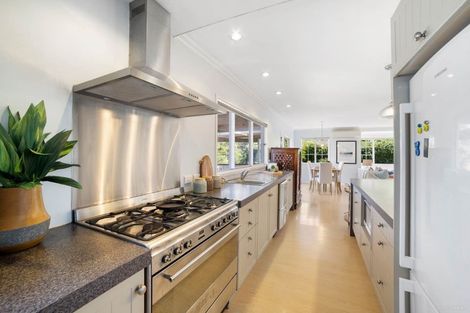 Photo of property in 119 Fairview Avenue, Fairview Heights, Auckland, 0632