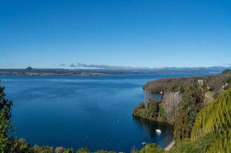 Photo of property in 71 Wakeman Road, Acacia Bay, Taupo, 3330