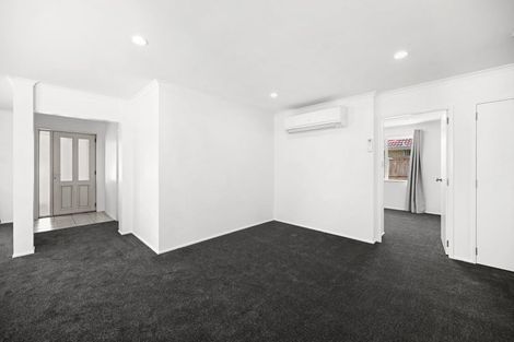Photo of property in 11 Chancery Close, Hamilton East, Hamilton, 3216
