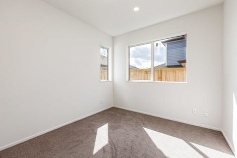 Photo of property in 12 Hemopo Street, Pukekohe, 2120