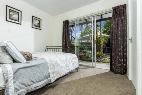 Photo of property in 40 Stapleford Crescent, Browns Bay, Auckland, 0630
