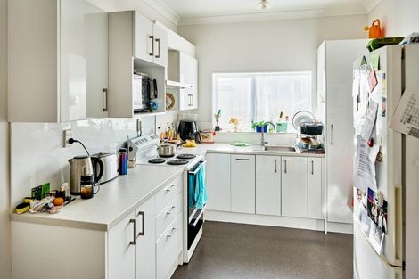 Photo of property in 279 Dowse Drive, Maungaraki, Lower Hutt, 5010