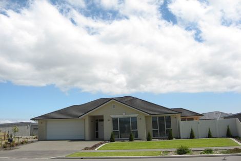 Photo of property in 61 Lamorna Road, Parklands, Christchurch, 8083
