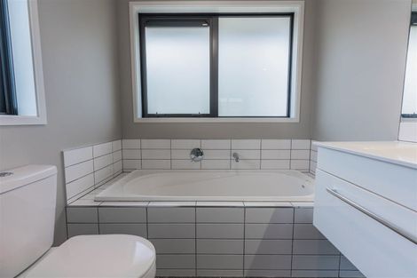 Photo of property in 130 Rowses Road, Aranui, Christchurch, 8061