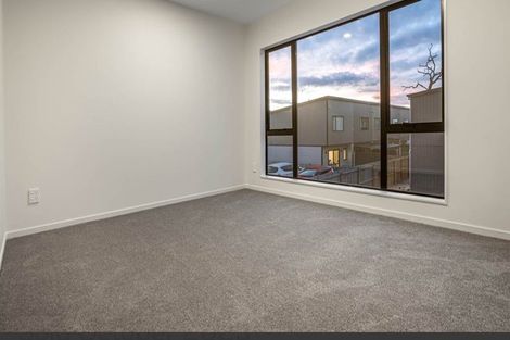 Photo of property in 3/36 Edmonton Road, Henderson, Auckland, 0612