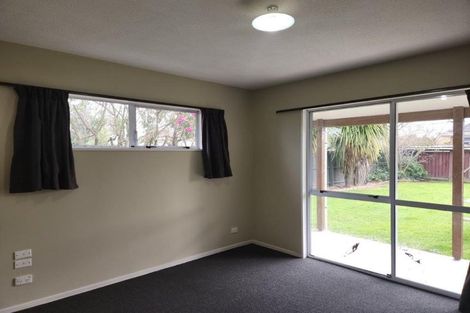Photo of property in 11 Lothian Street, Ilam, Christchurch, 8041