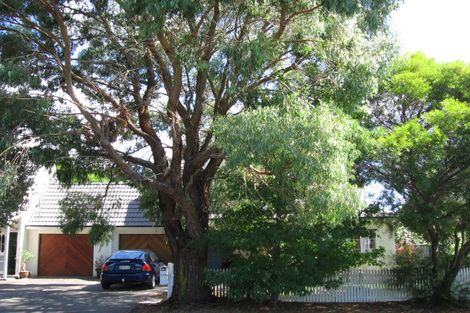 Photo of property in 2/23 Uppingham Crescent, Hillcrest, Auckland, 0627