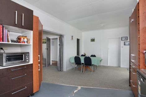 Photo of property in 10 Ngareta Street, Marton, 4710