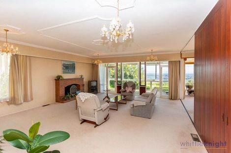 Photo of property in 185 Hackthorne Road, Cashmere, Christchurch, 8022